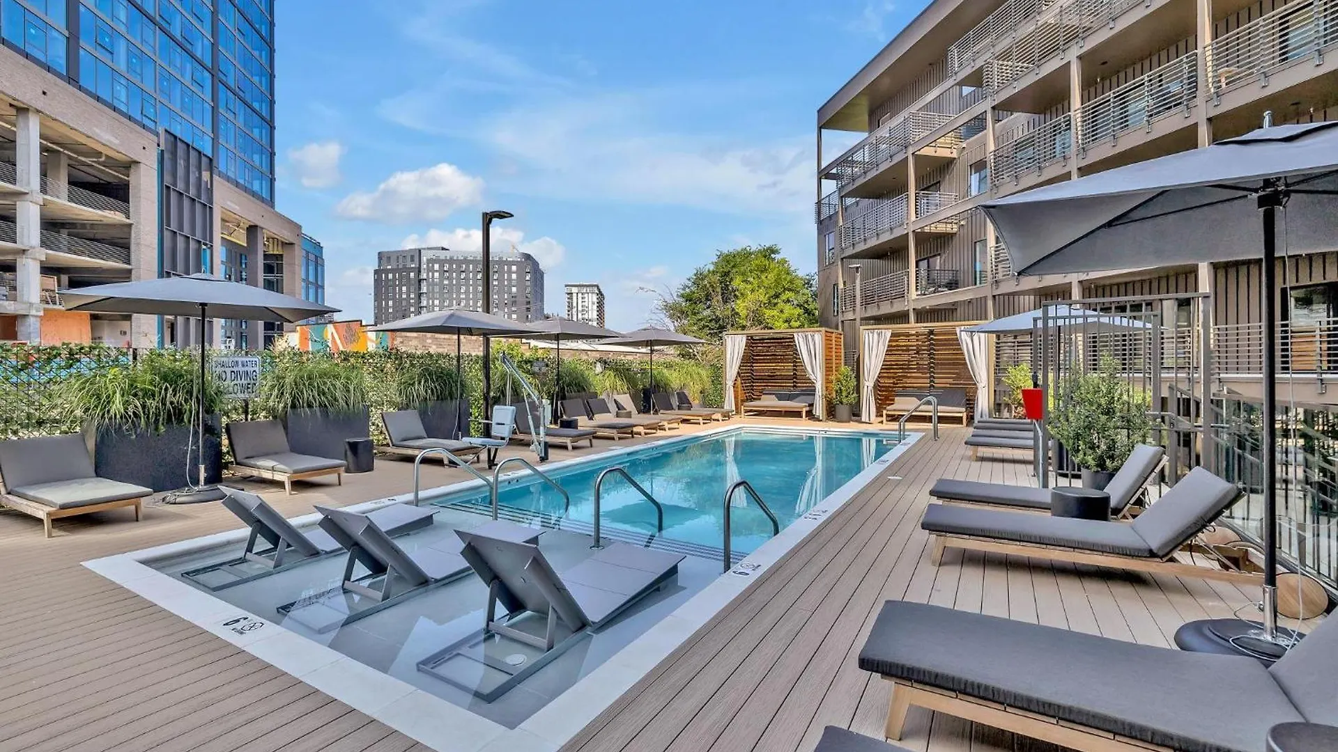 Plush Haven-2 Unit Combo-Walk To Broadway Nashville Holiday home